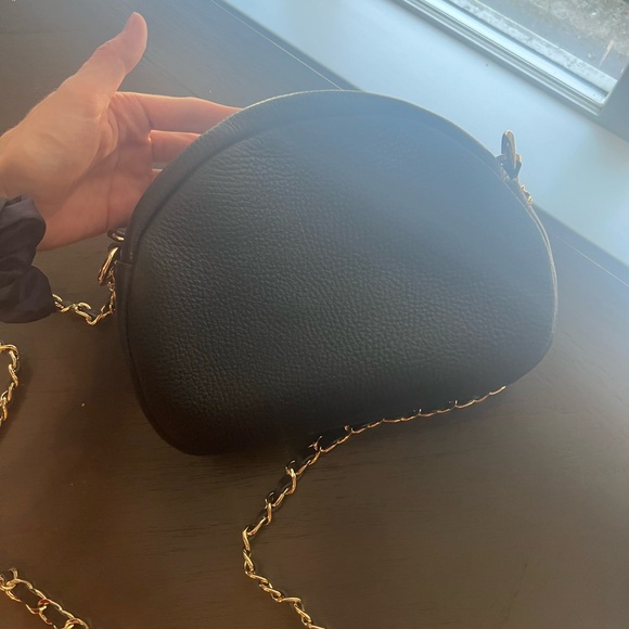 Black Valentino crossbody bag with gold braided chain strap - Picture 5 of 6